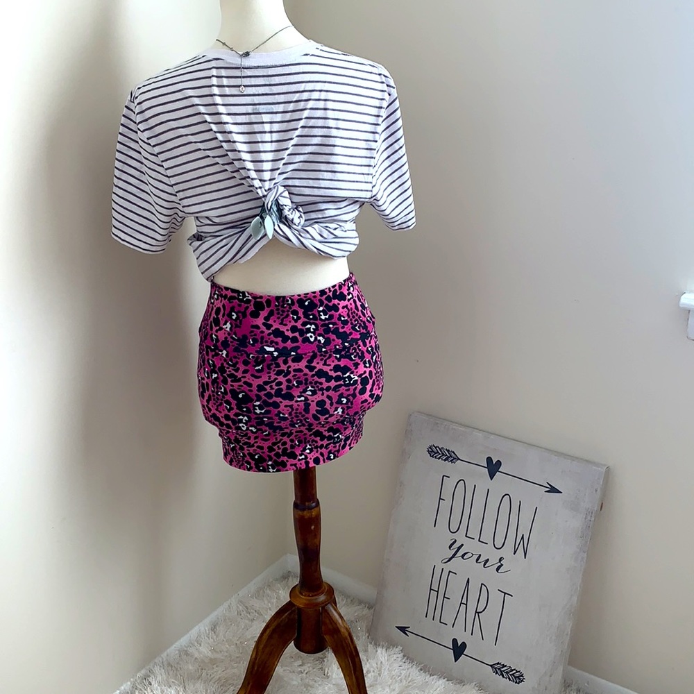 Skirt - Picture 2 of 3